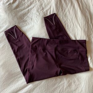 Athleta Women's Leggings with Reflective Hem Detail, size XL, never worn